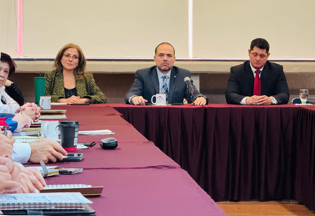 Gonzalo Espina Miranda, titular de la DGCFT se reunió con los directores de CECATI de la CDMX